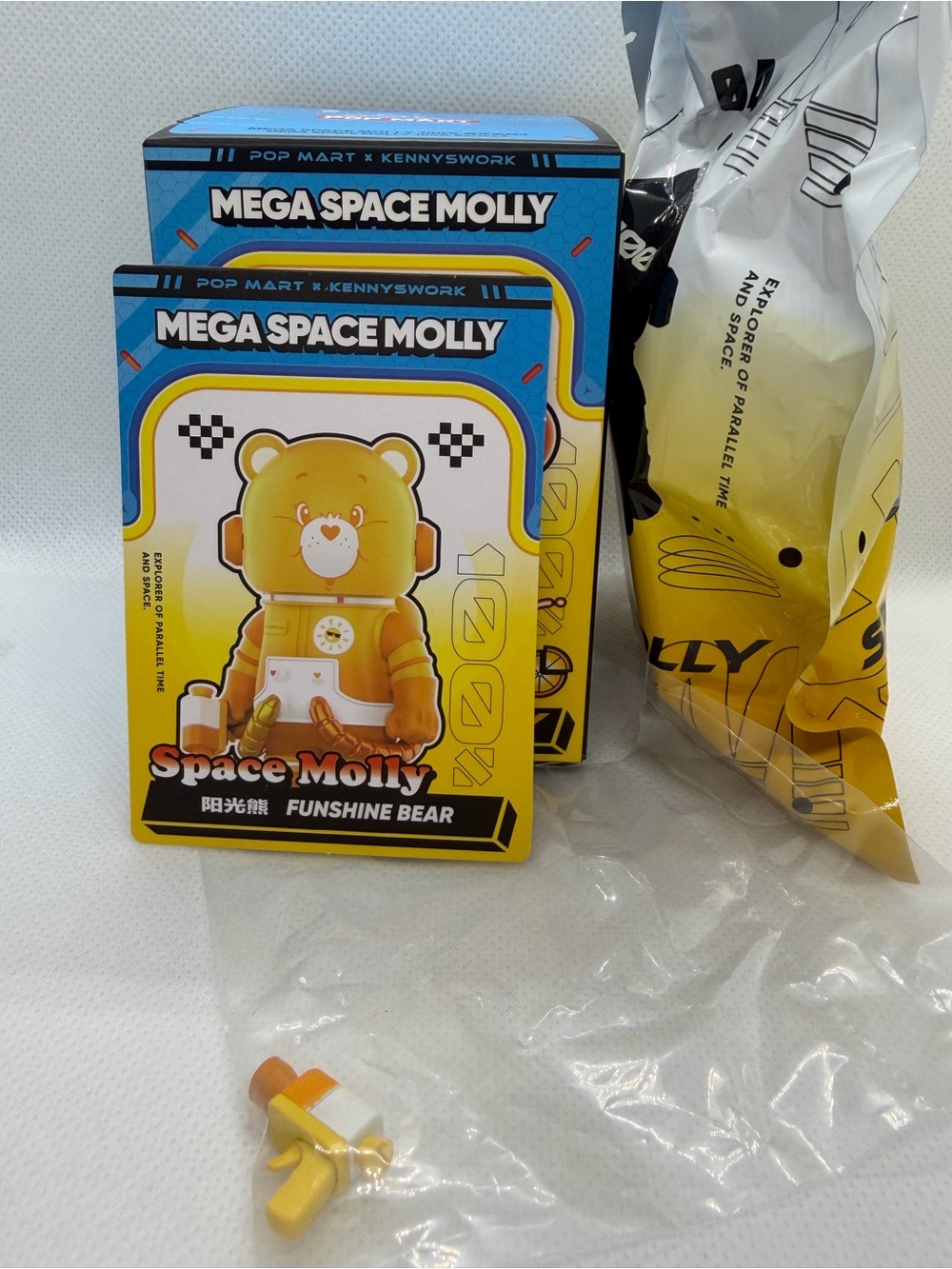 POP MART x Kennywork MEGA Space Molly 100% Funshine Bear